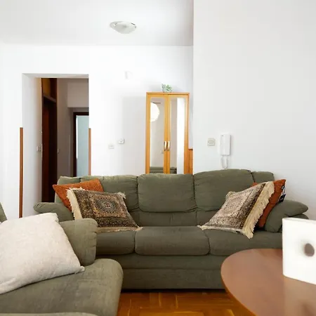 Oblica Apartment Apartment