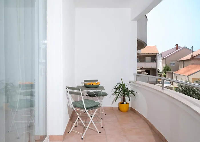 Oblica Apartman Zára